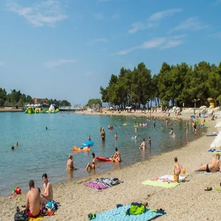 Апартаменты Splendid Ap Promenade 2 Pers Умаг